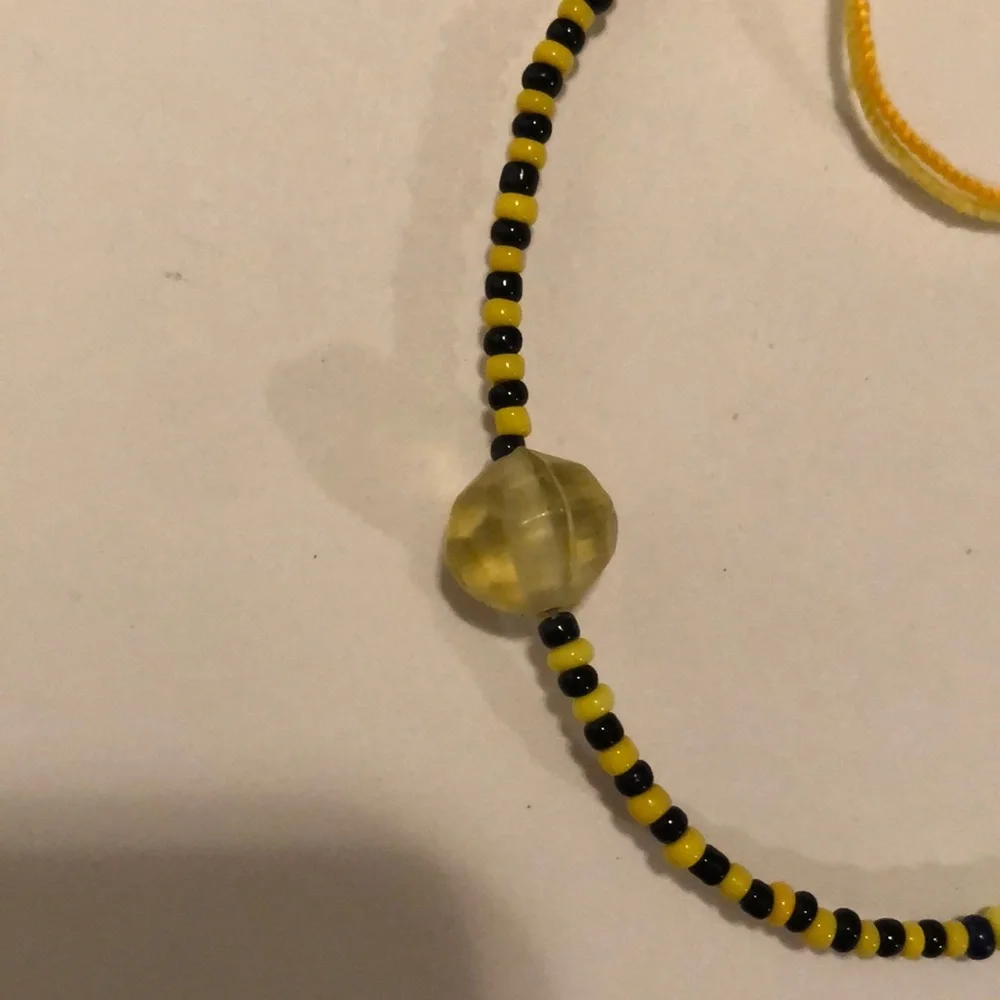 Handmade by Me, Women’s Bracelet, Beaded, Yellow, Black, Lobster Clasp - Picture 3 of 3